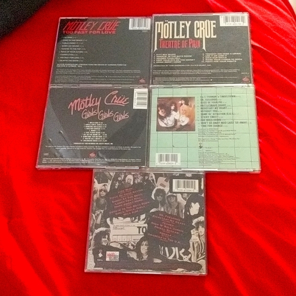MÖTLEY CRÜE. - Picture 2 of 3